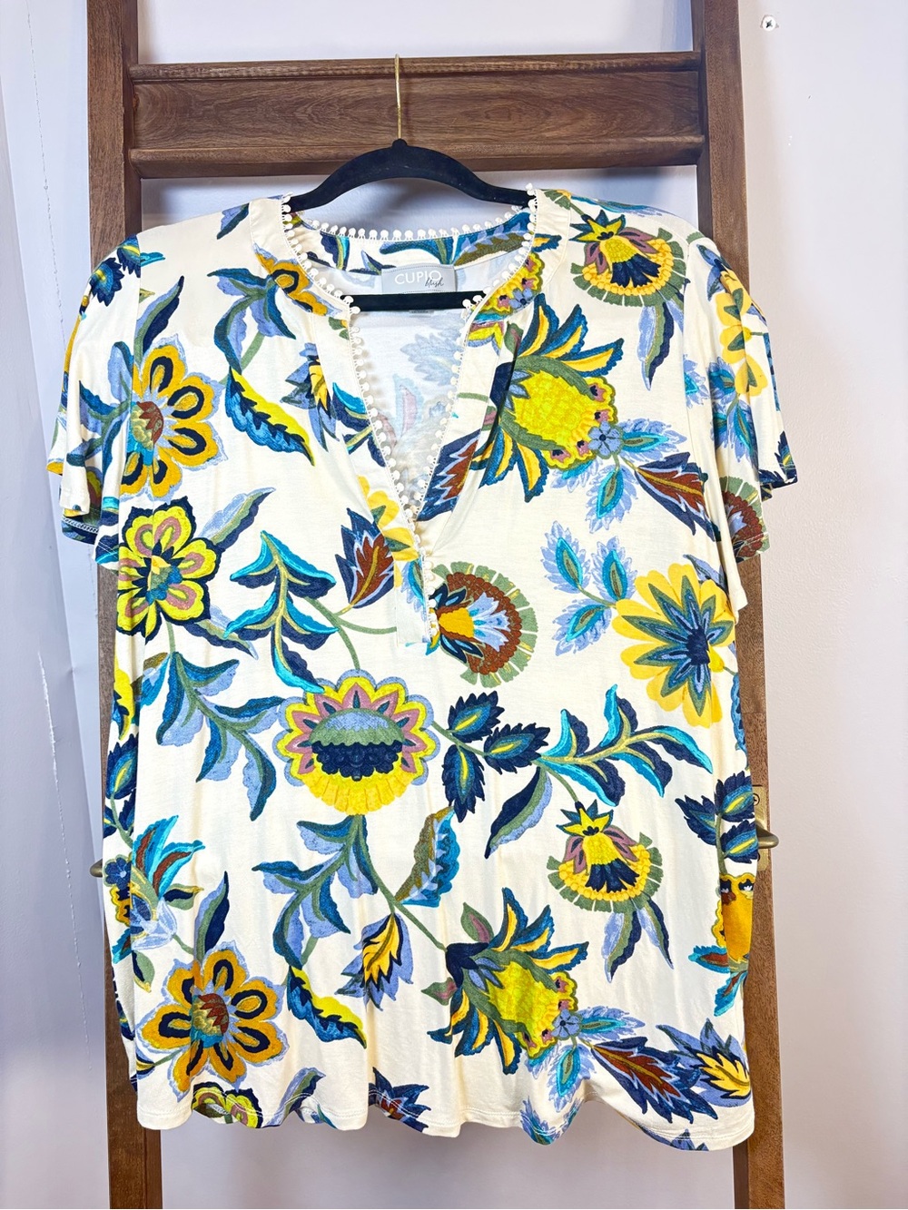 Cupio Cream Floral V-Neck Short Sleeve Tunic with Yellow and Blue Accents